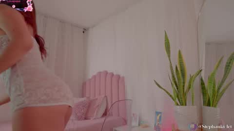 stephania_let online show from November 10, 4:24 pm