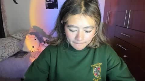 Stephanie  online show from April 14, 1:05 am