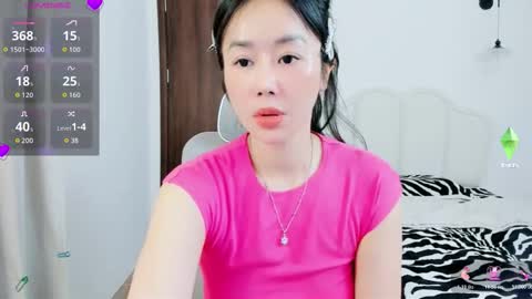 strawberry_loveee online show from November 24, 10:28 am