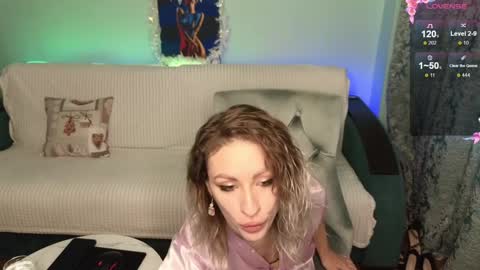 Snapshot of su4e4ka555 chatting on January 6, 1:52 pm Su4e4ka555 online show from January 6, 1:52 pm