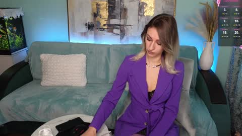 Snapshot of su4e4ka555 chatting on January 14, 9:56 am Su4e4ka555 online show from January 14, 9:56 am