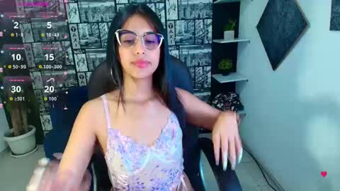 sub_scarlett_ online show from November 25, 1:13 pm