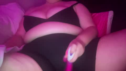 Snapshot of sugarbabeepay18 chatting on February 4, 2:17 am sugarbabeepay18 online show from February 4, 2:17 am