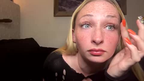 sugarrushxoxo online show from April 20, 4:04 am