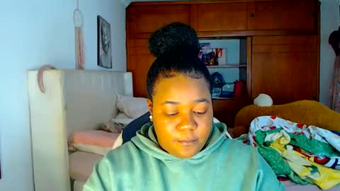 Snapshot of suggarbaby1 chatting on October 9, 3:54 am Cami Back in 2 hours online show from October 9, 3:54 am