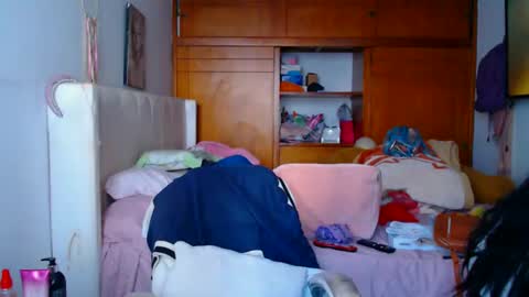 Snapshot of suggarbaby1 chatting on January 19, 10:17 pm Cami Back in 2 hours online show from January 19, 10:17 pm