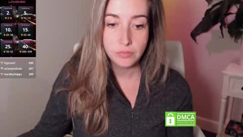 Mia online show from October 19, 12:45 am