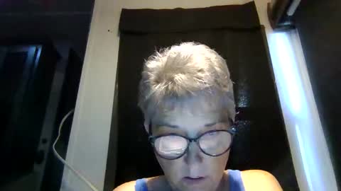 Wink If You Dare online show from May 6, 12:36 am