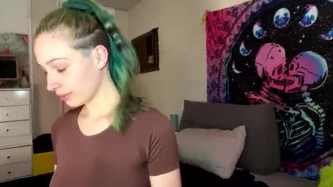 Summer online show from December 6, 2:57 am