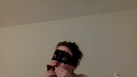 Snapshot of summerdawn2222 chatting on October 6, 1:11 am summerdawn2222 online show from October 6, 1:11 am