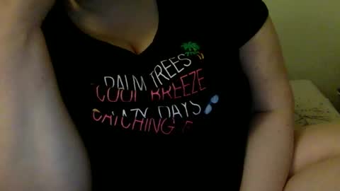 Snapshot of summerdawn2222 chatting on October 15, 1:19 am summerdawn2222 online show from October 15, 1:19 am