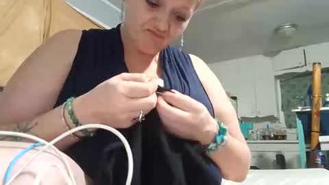 Summer Divine online show from October 12, 7:33 am