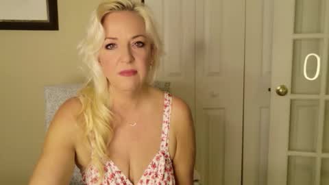 Amber online show from February 17, 1:05 am