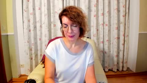 Snapshot of summerliza chatting on January 8, 6:20 pm summerliza online show from January 8, 6:20 pm