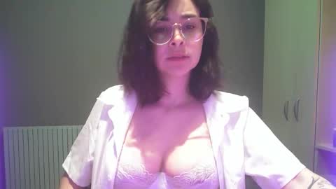 Summer online show from November 4, 7:30 pm