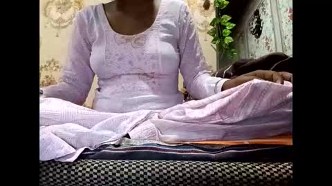 sunali_jain03 online show from May 28, 7:17 am