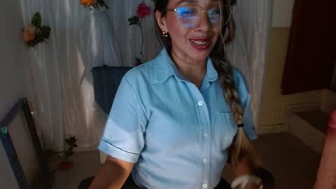 sun crystal online show from February 12, 10:44 pm