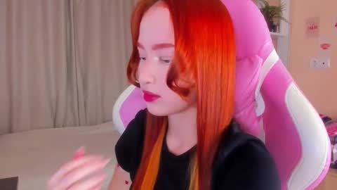 sunflare_ online show from December 17, 6:45 pm