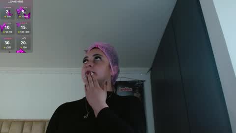 Jeraldine online show from April 8, 7:27 pm