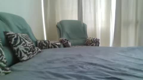 suni online show from March 3, 9:49 am