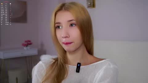 Lily online show from November 25, 2:41 pm