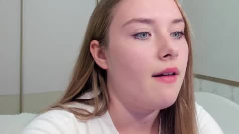 Vanessa online show from November 28, 1:14 pm