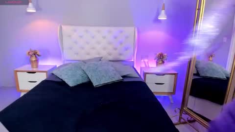 Maya online show from October 28, 2:39 am