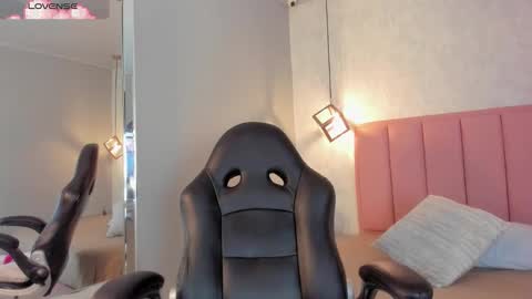  S U N N Y online show from October 24, 12:56 pm