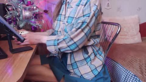 Alina   Streams Mon to Fri online show from December 25, 8:18 am