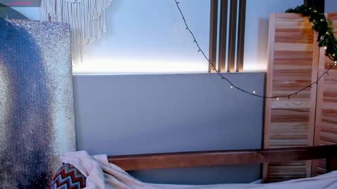 Risha online show from January 13, 12:45 pm