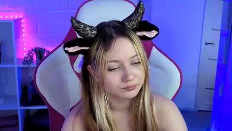 ANGELA online show from November 28, 6:55 pm