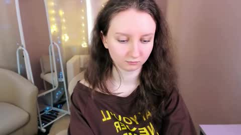 Alice online show from March 22, 8:20 am