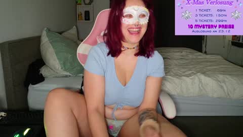 Snapshot of sunshine_darkness24 chatting on December 17, 3:17 pm Sunny online show from December 17, 3:17 pm