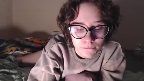 Hella online show from November 6, 7:09 pm