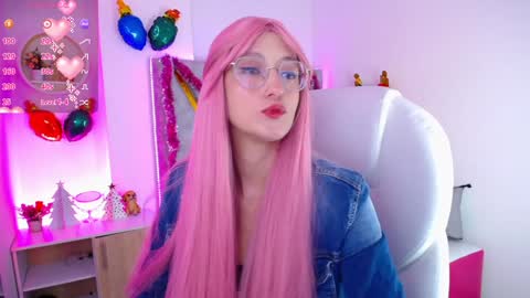 Snapshot of susan_hottye_ chatting on December 23, 11:36 am Susan online show from December 23, 11:36 am
