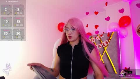 Snapshot of susan_hottye_ chatting on February 20, 11:42 am Susan online show from February 20, 11:42 am