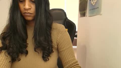 Susan Rhodes online show from December 3, 12:18 pm