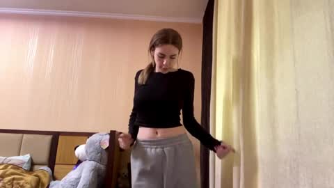 Emila online show from May 16, 10:36 am