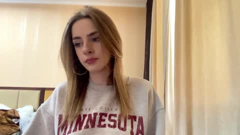Emila online show from April 23, 12:29 pm