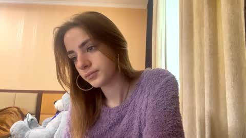 Emila online show from May 1, 6:49 am