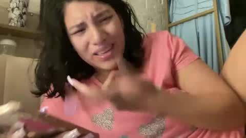 Suzy online show from November 17, 4:24 am