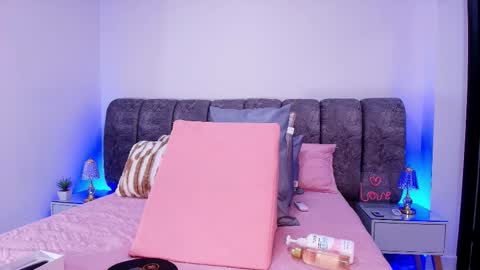 Debora  online show from November 14, 12:05 pm