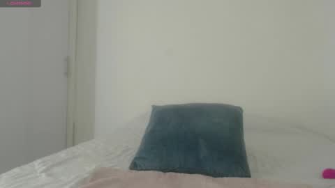 Snapshot of sweekloeey chatting on March 11, 6:52 am Chloe online show from March 11, 6:52 am