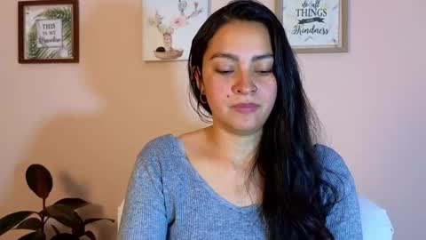 sweet_ahinara online show from January 23, 8:35 pm