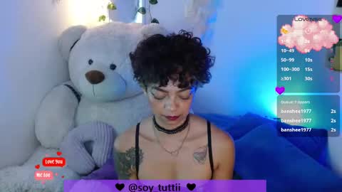 Snapshot of sweet_bluee chatting on March 2, 12:53 am Tutti  online show from March 2, 12:53 am