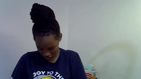 Snapshot of sweet_brown9 chatting on October 10, 7:19 pm sweet_brown9 online show from October 10, 7:19 pm