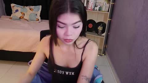 Candy online show from November 25, 2:52 pm