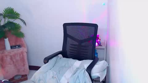 Snapshot of sweet_candyxz chatting on September 11, 2:39 pm sweet_candyxz online show from September 11, 2:39 pm