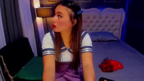 Snapshot of sweet_candyxz chatting on March 1, 8:45 am sweet_candyxz online show from March 1, 8:45 am