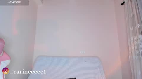 Snapshot of sweet_carine chatting on March 3, 11:25 am camil online show from March 3, 11:25 am
